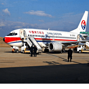 兰州中川机场空运航空快运业稳步发展的原因是什么？